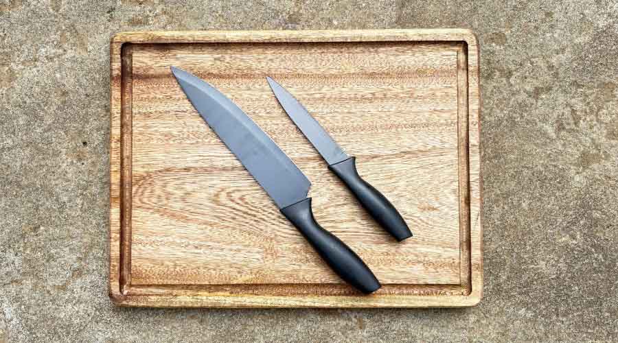 Mango Wood Chopping boad. Single block of wood. No glues, No joints. Extremely durable. Very affordable