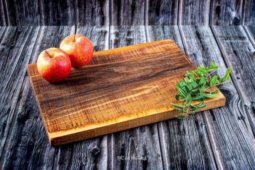 High-quality tamarind wood chopping board with a smooth surface
